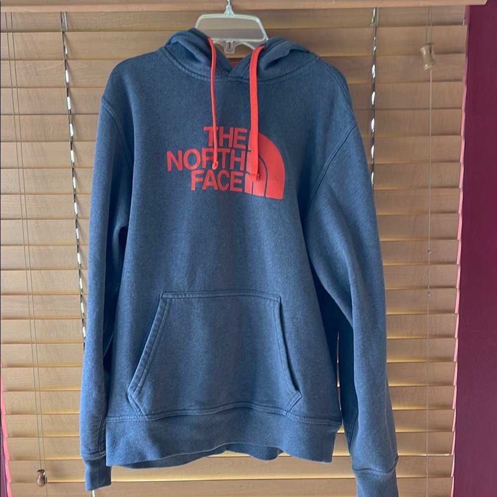 The North Face Men's Gray Hoodie Medium